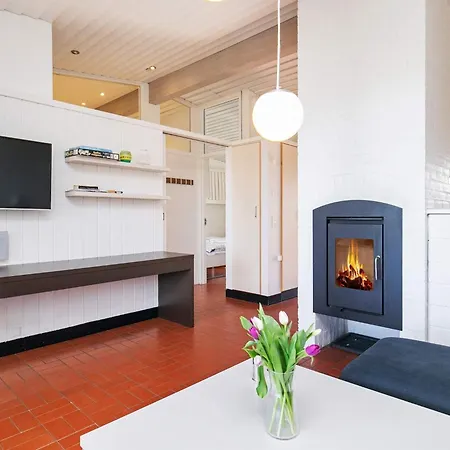 Holiday home Lxii *